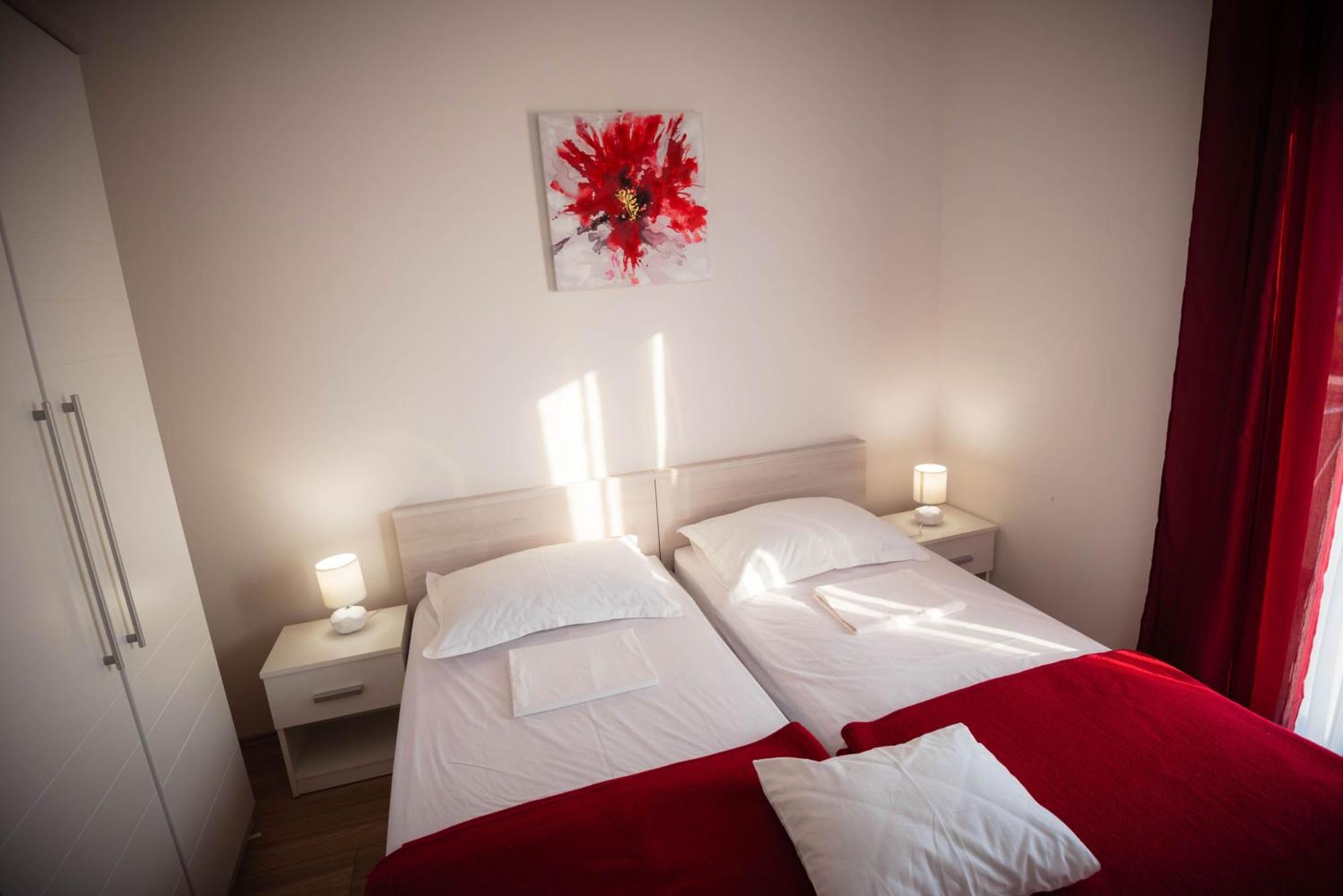 Apartmani Bare I Danica Grebastica Room photo