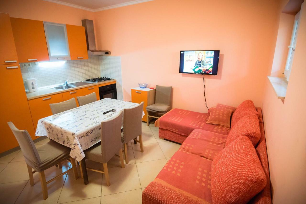 Apartmani Bare I Danica Grebastica Exterior photo